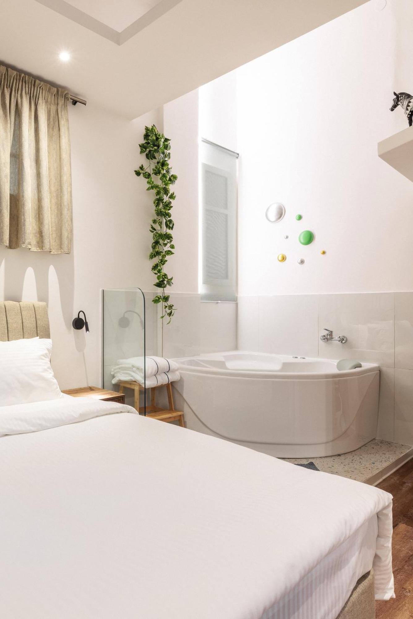 Couple-In Magical Suite With Jacuzzi Szaloniki Kültér fotó